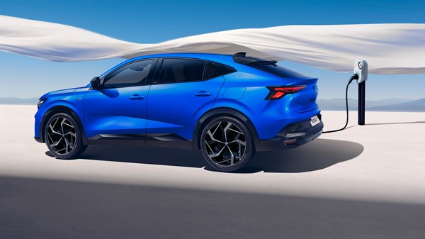 E-Tech plug-in hybrid - recharge - Renault