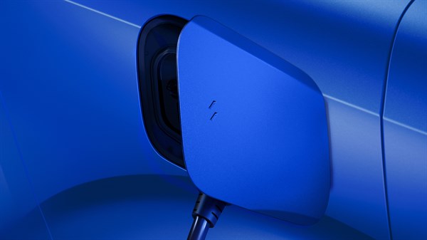 E-Tech plug-in hybrid - recharge sur la route - Renault