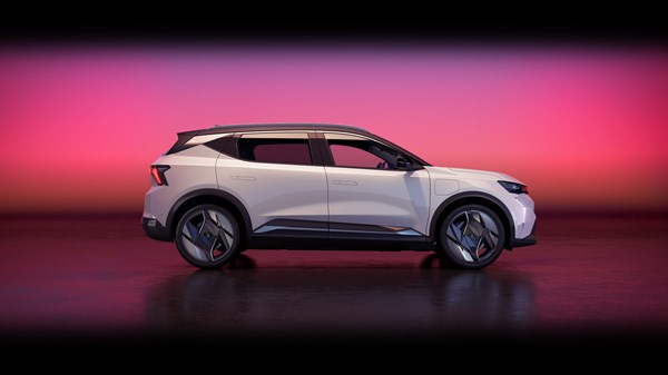 profil - Renault Scenic E-Tech électrique