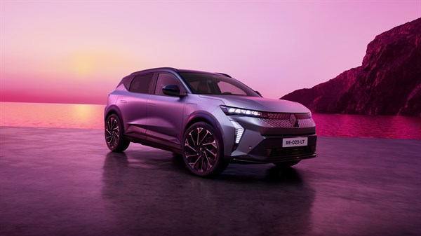 7/8 avant - Renault Scenic E-Tech électrique