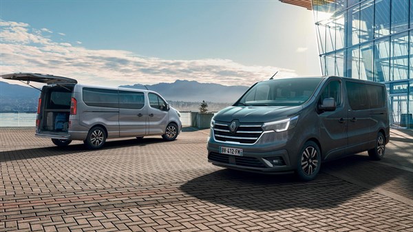 Renault Trafic SpaceClass - calandre chromée