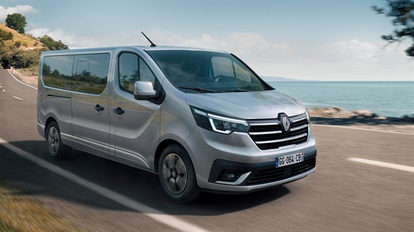 Renault Trafic SpaceClass - jusqu'à 9 places à bord